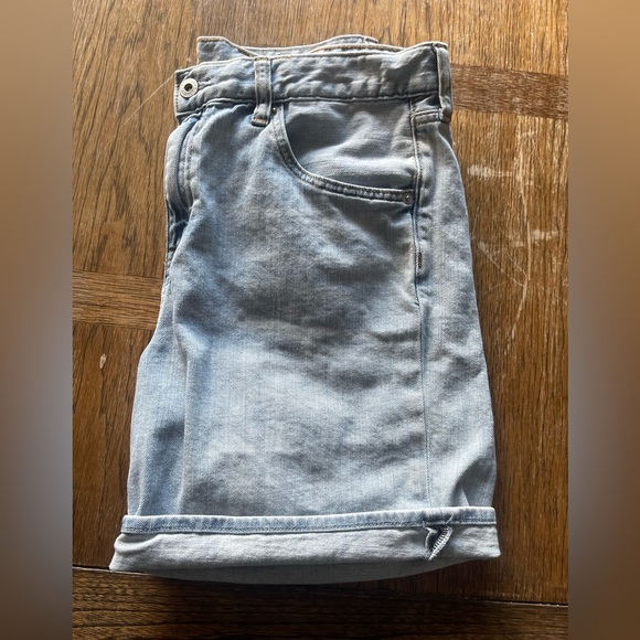 NWOT Eddie Bauer Denim Rolled Boyfriend Shorts - Picture 2 of 7